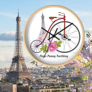 Horloge vintage Penny Farthing à bicyclette : décoration de la Tour Eiffel à Paris