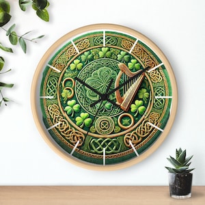 Celtic Harp Wall Clock: Irish Home Decor, St. Patrick&#39;s Day Gift