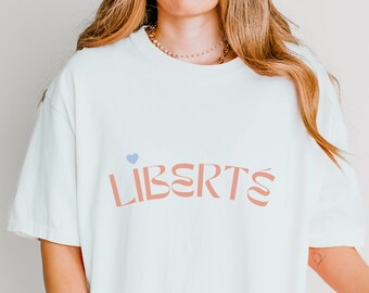 French Graphic Tee Parisian Street Style French Aesthetic Gift for Her Paris Cool Graphic Tshirt French Modern Cool Apparel Minimalist Shirt