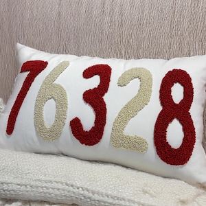 Personalisiertes Postleitzahl Kissen | Individuelle Punch Needle Dekoration