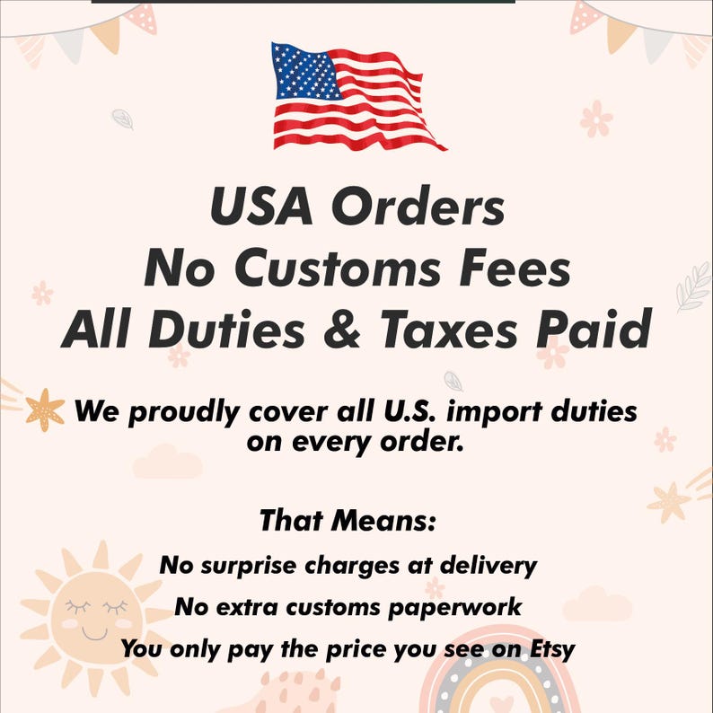 Puede incluir: Gr&aacute;fico promocional con el texto "USA Orders, No Customs Fees, All Duties & Taxes Paid." Presenta una bandera estadounidense ondeando e indica que todos los derechos de importaci&oacute;n de EE. UU. est&aacute;n cubiertos, sin cargos sorpresa ni papeleo adicional.