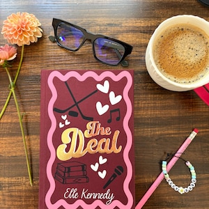 The Deal by Elle Kennedy Cloth Bound Book
