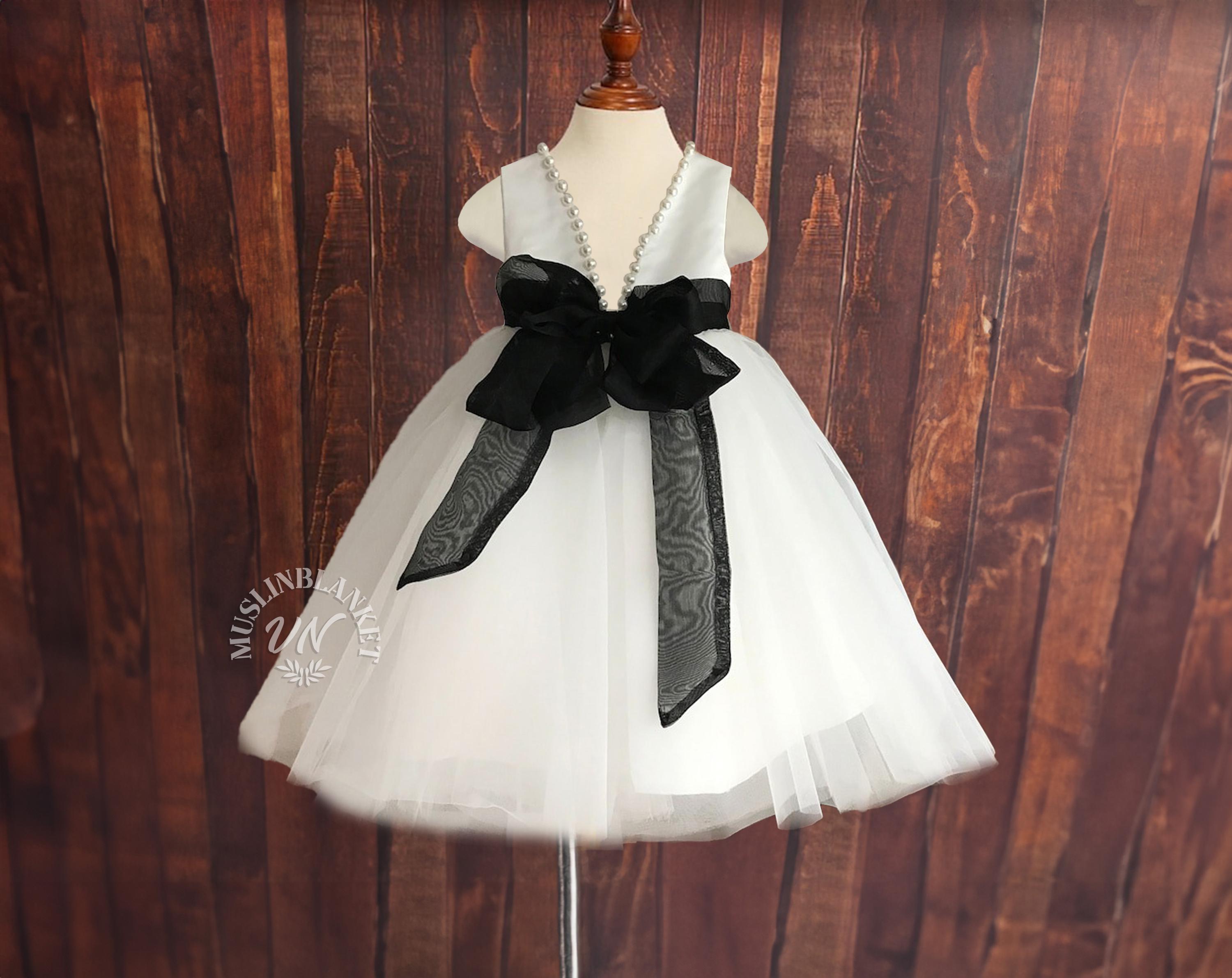Bow Dream Ivory Lace Flower Girl Dress | Off-White Vintage Party Dress For Girls