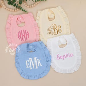 Monogrammed Ruffle Baby Bib, Personalized Bibs, First Birthday Bib, Newborn Baby Shower Gift, Cake Smash Outfit, Custom Baby Bib, Niece Gift