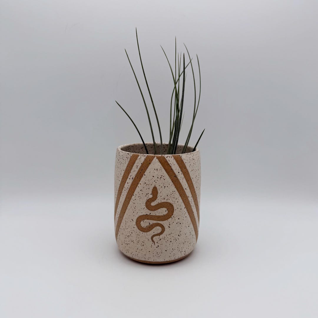 陶器製蛇型花瓶 | ストライプ模様の斑点模様のモダンな手作りホーム