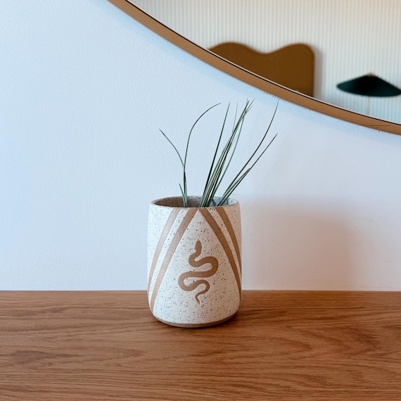 陶器製 花器 取っ手付き 茶色と白のストライプ 陶器製蛇型花瓶