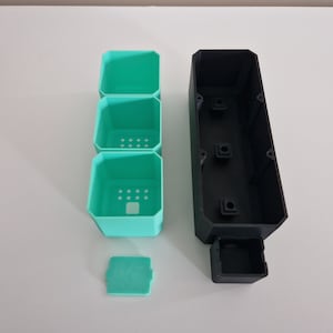 Piccolo avviatore di semi autoirriganti