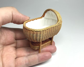 STL File - 1/12 Scale Miniature Wicker Bassinet stl for Dollhouses (commercial license)