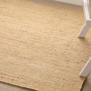 Handwoven Jute Area Rug: Natural Fiber Boho Decor