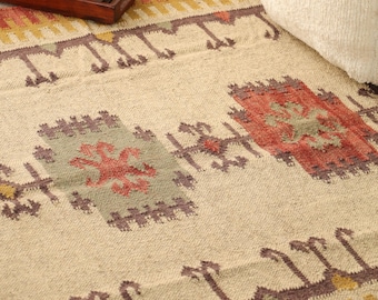 Handmade Wool Jute Kilim Rug, Aztec Accent, 4x6 Ft