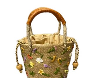 Handmade Embroidered Colorful Flowers Bulrush Grass Bucket Tote