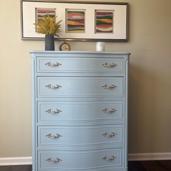 DONT BUY!! Refurbished Vintage Dresser ****SOLD***