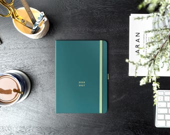 Agenda de mitad de año 2026/27 de Busy B (Verde azulado)