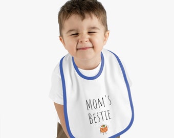 Süßes „Mom's Bestie“ Baby-Jersey-Lätzchen mit Kontrastbesatz | Junge Mädchen Unisex