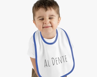 Divertido babero italiano 'Al Dente' para bebé con ribete en contraste, unisex