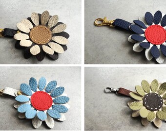 FLOWER Genuine Leather Keychain Bag Charm Keyring Customisable Hand Made Daisy Gift for Her