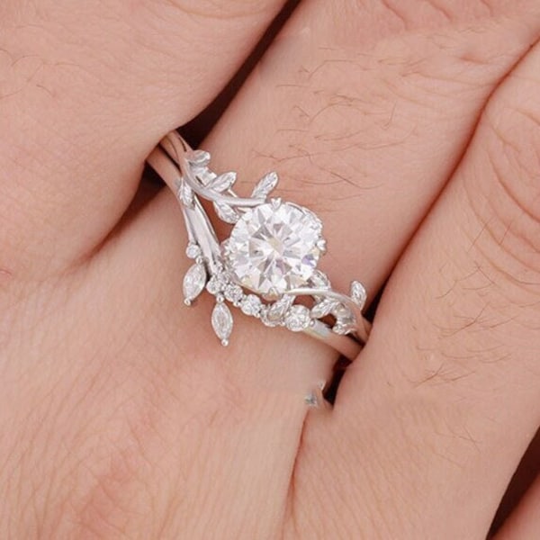 Vintage Diamond Leaf Wedding Band Promise Gift Nature Inspired Moissanite Wedding Ring Women 1ct Round Cut Moissanite Engagement Ring Set