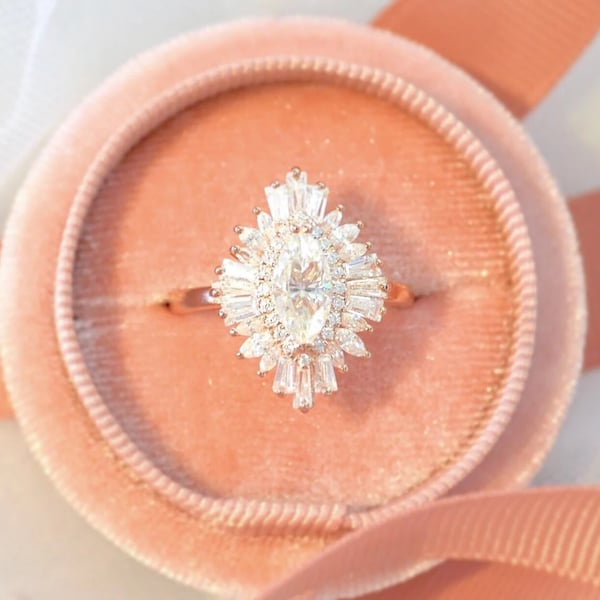 Anello di fidanzamento vintage anni '20 in oro rosa 14 carati, con diamanti Halo Baguette Moissanite e Moissanite taglio Marquise Canter, regalo di anniversario per lei
