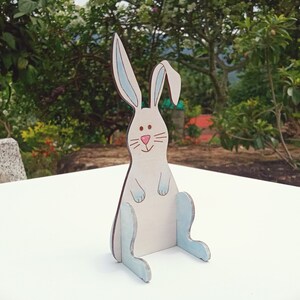 Osterhase Stand SVG Laser geschnitten Datei, Oster Dekor digitale SVG-Dateien, süße Osterhase Laser Cut Design digitale Datei