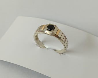 vintage men&#39;s ring, 925 silver, with 375 gold inserts, with stones