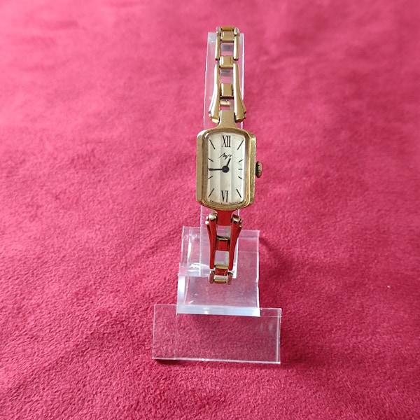 vintage wrist watch Luch vintage wristwatch, women's mechanical watch