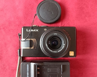 Digital camera Panasonic Lumix DMC-LX2, working digital camera