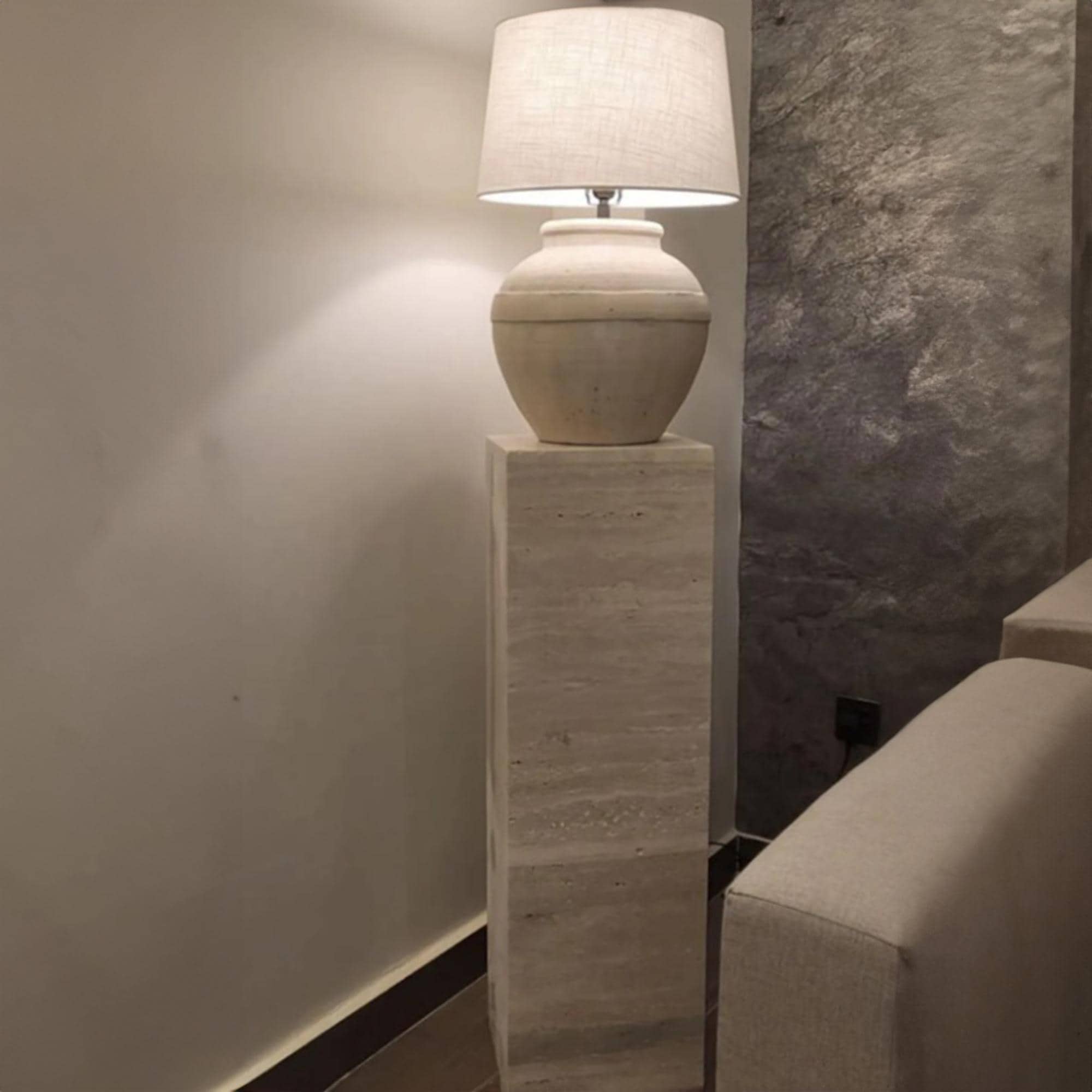 手作りのトラバーチン石台座：天然の台座テーブル - Etsy 日本