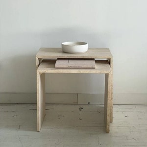 Mesa auxiliar de mármol travertino, mesa de centro beige pesada, mesa de centro de mármol, mesa de centro personalizada de piedra natural, decoración del hogar hecha a mano