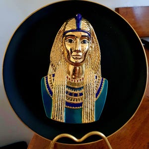 Cleopatra Empress and Enchantress 