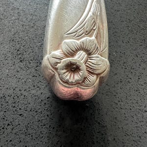 1847 Rogers Brothers (International Silver Co.) Vintage Silverplate Daffodil pattern Dinnerware (1950s). Assorted pieces. FREE SHIPPING.