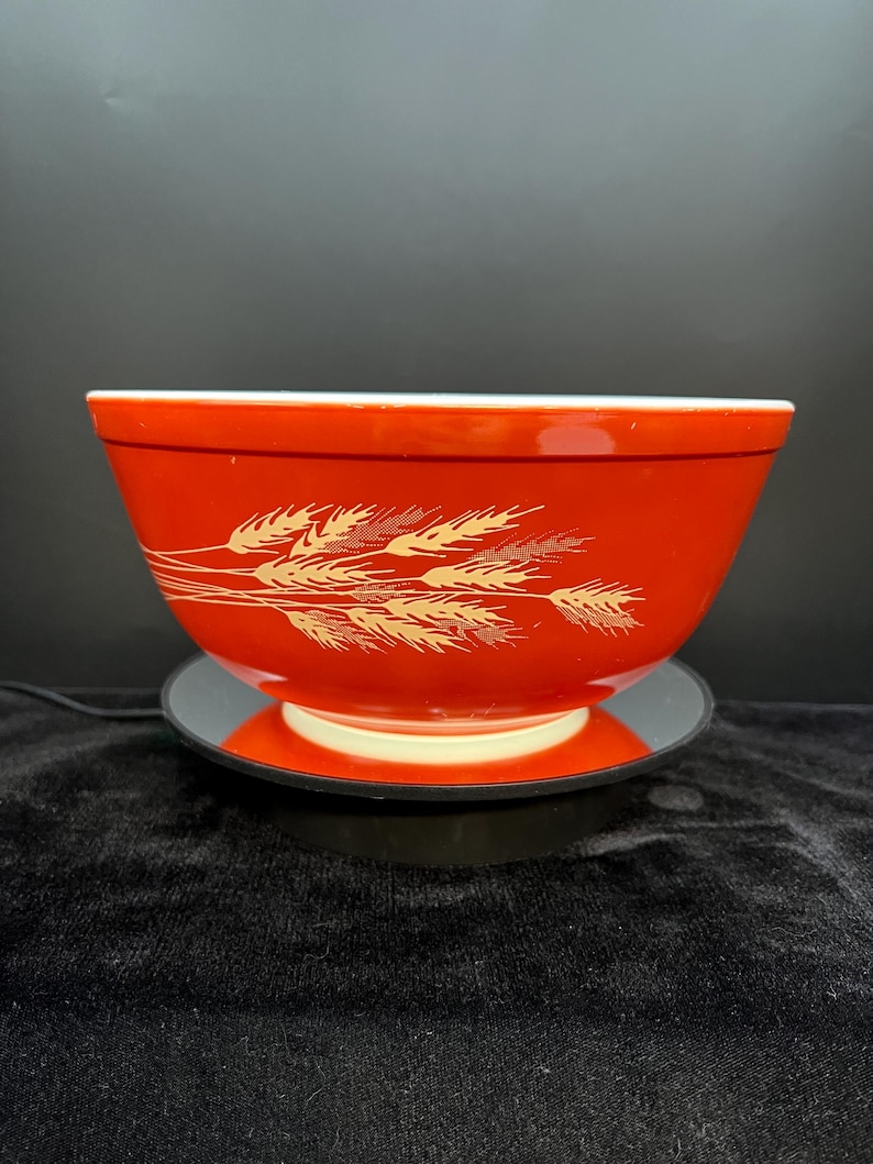 Pyrex Autumn Harvest Wheat. Mixing Bowls Pattern 402 (1.5qt) and 403 (2 ...