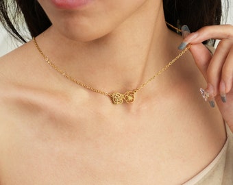 Personalized Birth Flower Necklace: Family Bouquet Jewelry, Mother's Gift