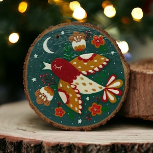 Painted wood slice, painted bird