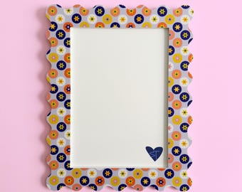 Retro Star Circle Squiggle Picture Frame | A4 Gallery Wall Decor (Australian Made)