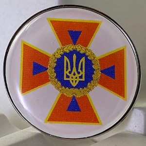 Round Enamel Metal Pin, Ukraine Symbol Badge, Patriotic Lapel Pin, Ukrainian Heritage Accessory, National Pride Button for Backpack or Hat