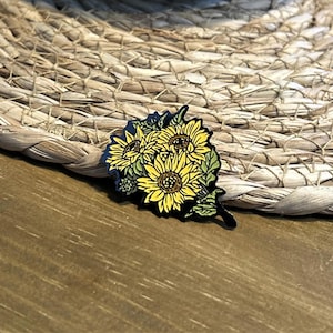 Sunflower enamel pin badge, Wildflowers lapel pin, Cute floral badge for pin collectors, Flower collar pin, Mother&#39;s day gift