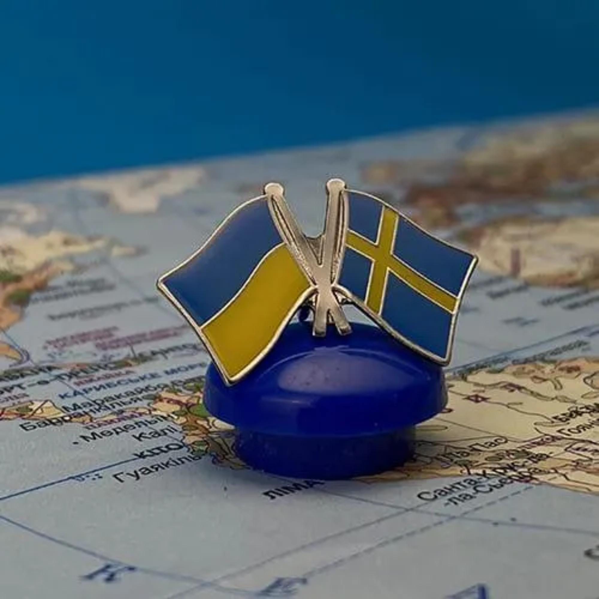 割引 Sweden Flag Pin - Etsy Denmark その他