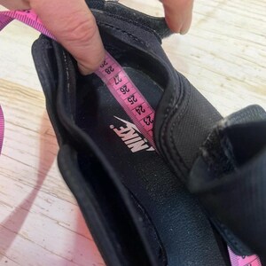 Vintage 2005 Nike Air Rift Sneakers – US 10 – Made in Indonesia – Rare Collector’s Pair image 14