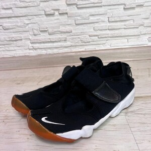 Vintage 2005 Nike Air Rift Sneakers – US 10 – Made in Indonesia – Rare Collector’s Pair image 2