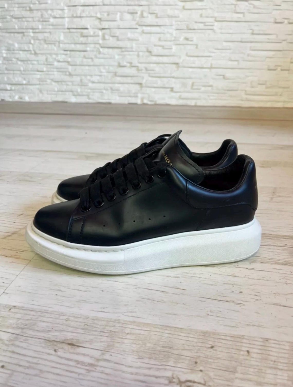 Alexander mcqueen oversized sneakers unisex, foto 2 de 5