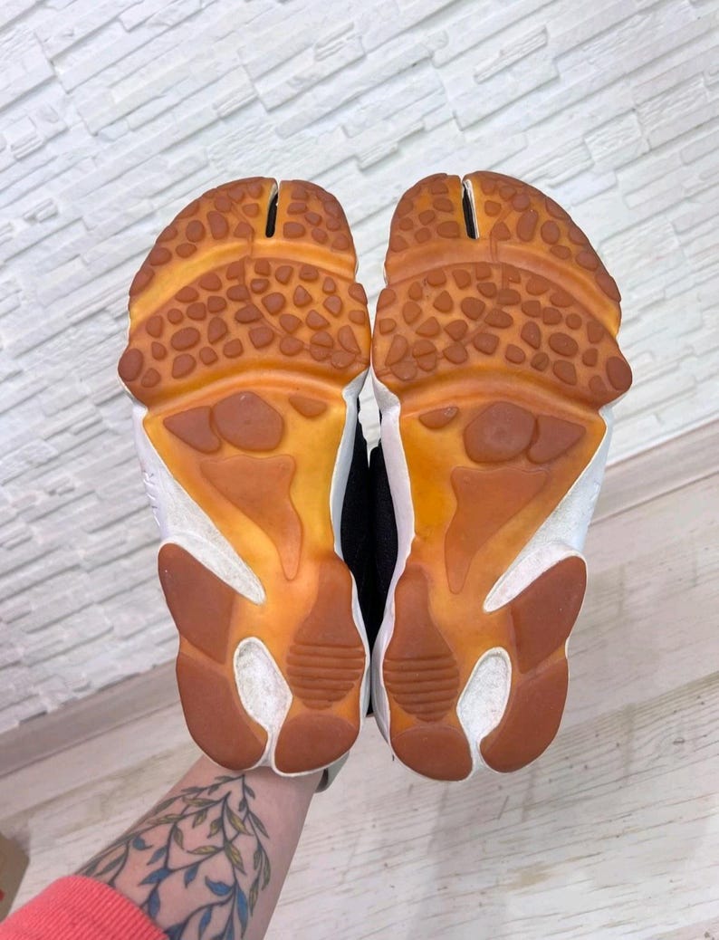 Vintage 2005 Nike Air Rift Sneakers – US 10 – Made in Indonesia – Rare Collector’s Pair image 7