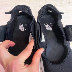 Vintage 2005 Nike Air Rift Sneakers – US 10 – Made in Indonesia – Rare Collector’s Pair image 12