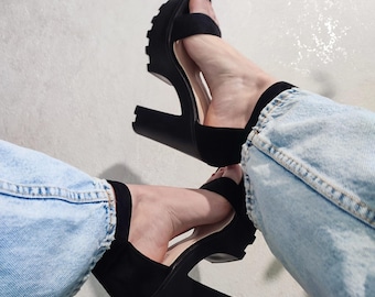 Vintage Italian Vegan Suede Heeled Sandals: Chunky Tractor Sole, EU 39