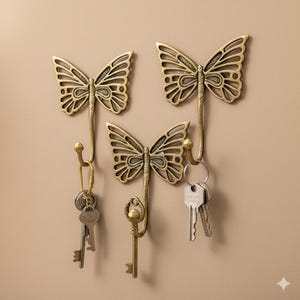 Ganchos de pared de mariposa de latón: Juego de tres llaveros vintage