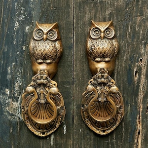 SHOBIXX | Heavy Brass Owl Door Knocker, Vintage Door Knocker, Owl Figurine, Front Door Knocker, Housewarming Gift, Rustic Door Accessories