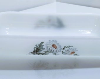 Arcopal vintage white opaline dish