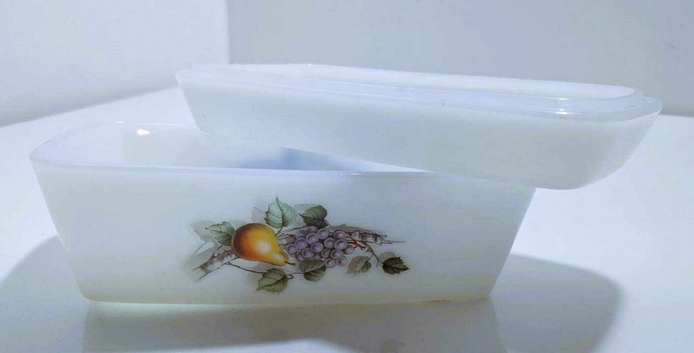 Beurrier En Opaline Blanc Vintage 1960 - Assiette Incluse - Objet Déco Rétro