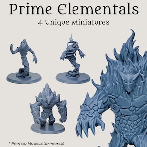 Puede incluir: Cuatro figuras en miniatura sin pintar de criaturas elementales. Las figuras están hechas de plástico gris y representan un elemental de agua, un elemental de aire, un elemental de tierra y un elemental de fuego. Las figuras están en poses dinámicas y tienen detalles precisos. El texto "Prime Elementals 4 Unique Miniatures" está impreso en la imagen.