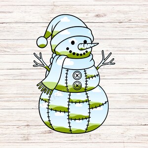 Op de afbeelding: Een grillige sneeuwmanillustratie met een blauwe hoed en sjaal, met een landschapsontwerp in zijn lichaam. De sneeuwman heeft een wortelneus, zwarte knoopogen en takarmen, perfect voor winterthema's.