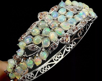 An exquisite silver bracelet with a natural Ethiopian opal &quot;Luxury&quot;